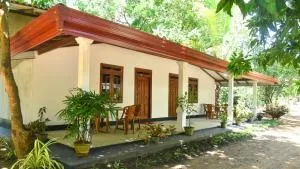 Nature Royal Resort - Inamaluwa