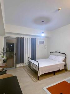 Modern comforts sleek studio in Manhattan Plaza2