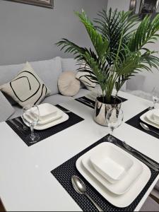 Apartment in Zyrardow 10min to Suntago