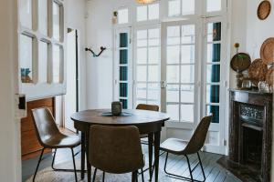 Maisons de vacances La Vague - Acces Piscine : photos des chambres