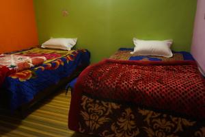 Hill Side Homestay Silkoti