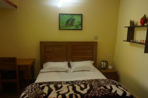 Hill Side Homestay Silkoti