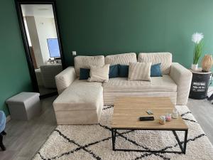 Appartements Jolie maison a 20 min du circuit des 24h : Appartement 1 Chambre