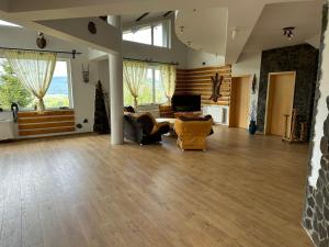 Pensiunea In deal La Lupi