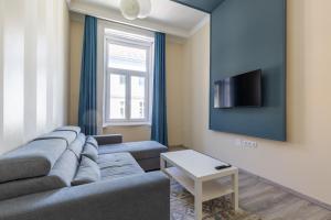 R62A Rottenbiller Apartment