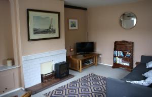 Convenient and stylish cottage