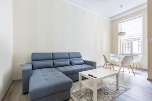 R62B Rottenbiller Apartment