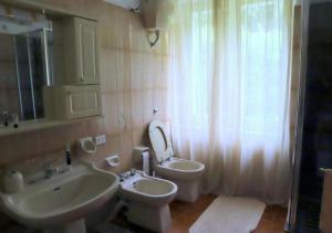 Appartamento in Villa di 150 Mq - vista mozzafiato fronte mare con giardino privato