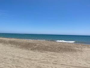 Casita con porche y jardín a 30 m de la playa