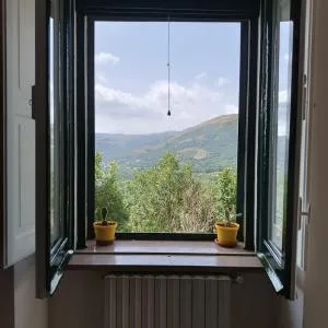 Casina in Collina con vista suggestiva - Bella