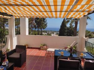 2 Bedrooms Sea View Apartment in Calahonda