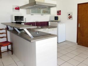 Holiday Home Ty Kerzo by Interhome