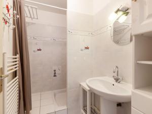 Maisons de vacances Holiday Home Oscar by Interhome : photos des chambres