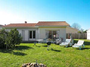Maisons de vacances Holiday Home Mon Poussin by Interhome : photos des chambres