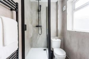 Perfect 2 BR home stay, 10 mins walk from the city