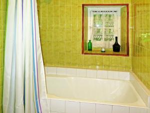 Maisons de vacances Holiday Home La Ferme by Interhome : photos des chambres