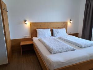 Apartment Anton-1 by Interhome