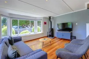 Frederik Ave - Hoekwil