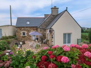 Maisons de vacances Holiday Home Chez Yvonne by Interhome : photos des chambres
