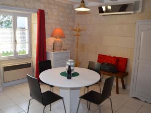 Maisons de vacances Holiday Home Les Mailloches by Interhome : photos des chambres