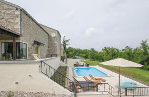 La Casa di Kyra, surrounded by greenery in a quiet location with pool and sauna 
