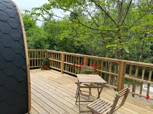 Campings LOGEMENT INSOLITE Cabane Pod : photos des chambres