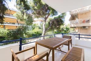 Great Two Bedrooms Apartment in Varkiza