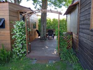Sejours chez l'habitant Tiny House plein centre : Chambre Double avec Salle de Bains Privative