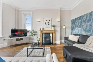 Breathtaking Penthouse - Sea Views - Worthing