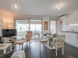 Apartment Le Newport-3 by Interhome