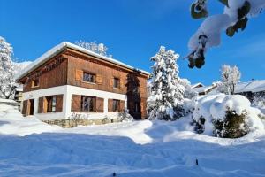 Entire Chalet Salamo 11 plus 1 Les Arcs Paradiski Jacuzzi