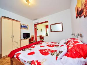 Studio Dajak-1 by Interhome