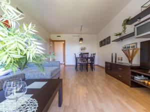 Apartment Viena 13 by Interhome