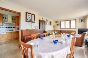 Maisons de vacances Maison pour 8 avec jardin avec vue sur le port : photos des chambres