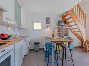 Holiday Home Les Brigantines 1 et 2-6 by Interhome
