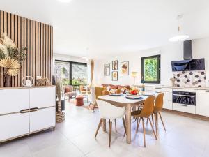 Appartements Apartment Le Clos des Restanques by Interhome : photos des chambres