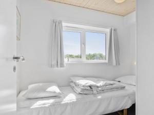 Apartment Heraldina - 700m from the sea by Interhome