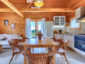 Chalet Lola by Interhome
