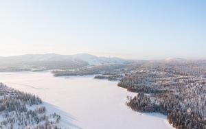 Villa Raikas, Northern Lights, ski & lake, free wifi, Vuosseli Resort Ruka