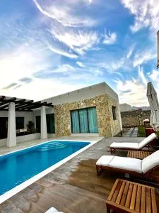 Acacia Sifah - Маскат