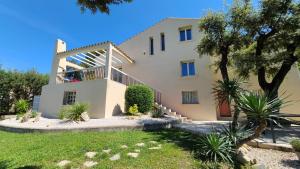 Magnifique villa piscine clim vue dominante 6 couchages