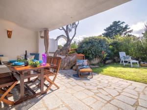 Holiday Home Capriccioli B by Interhome