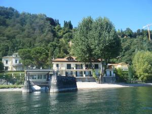 Scarlet Flower - Lago Maggiore