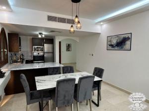 New Luxury 2 BD Marina Hawana Suite Sea View, Salalah