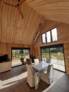 Maisons de vacances Ecolodge des Monts d-Arree & spa : photos des chambres