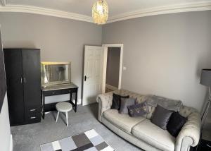 Four Bedroom High Spec Victorian Townhouse