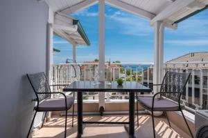 Triple Room with Sea View room in Paradise