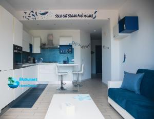 BluSunset Home Capaci