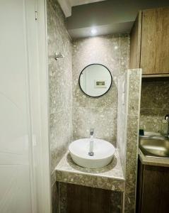 Peters Place Studios & Suites