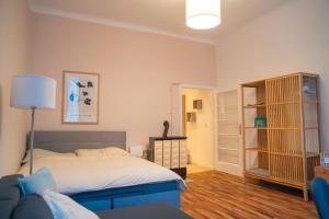 Klein aber fein FREE PARKING